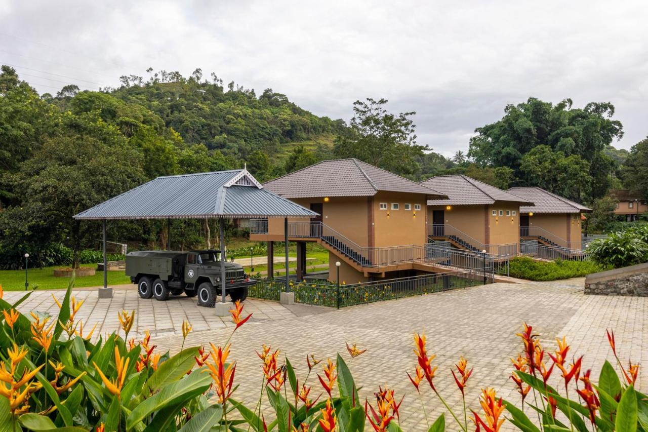 Sterling Vythiri Wayanad Hotel ภายนอก รูปภาพ