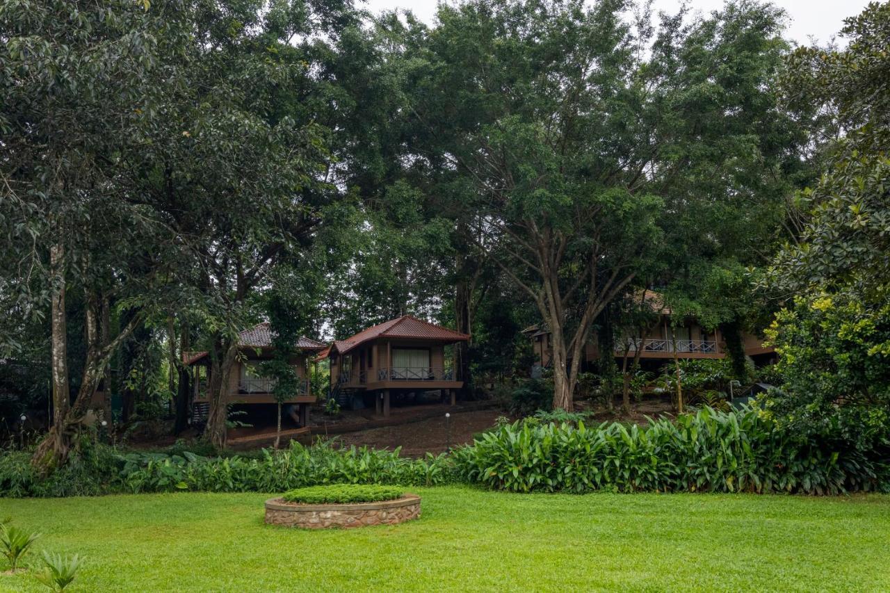 Sterling Vythiri Wayanad Hotel ภายนอก รูปภาพ