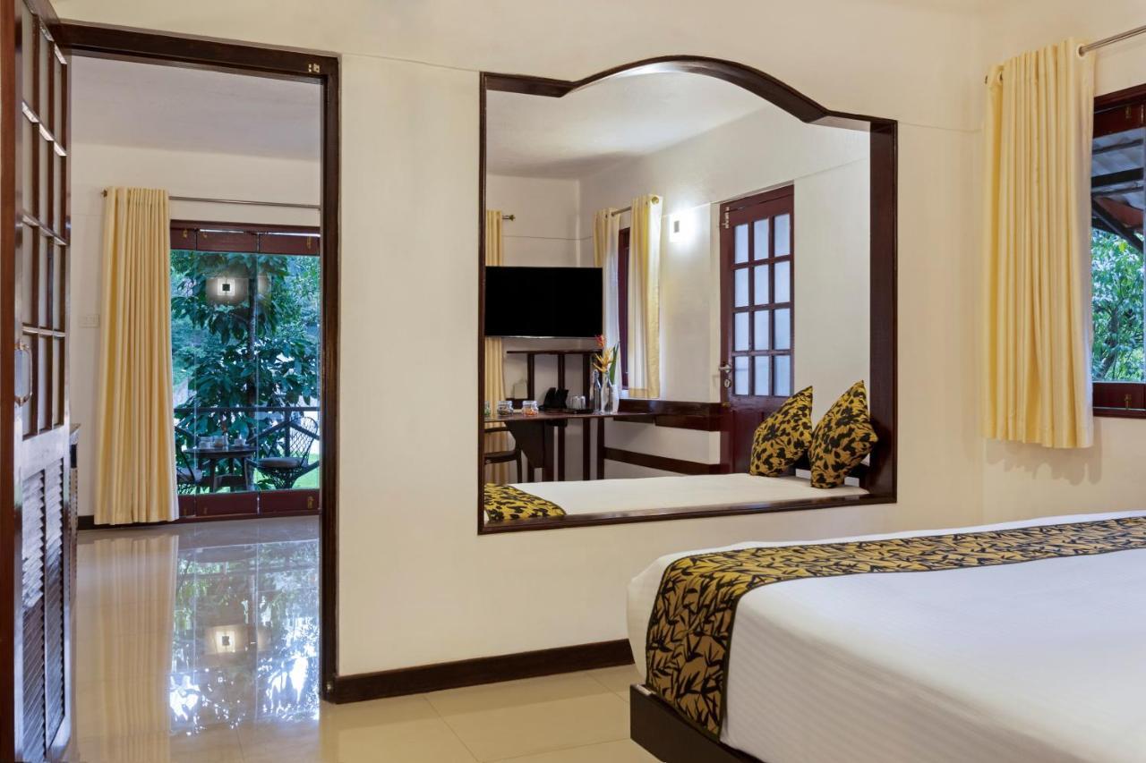 Sterling Vythiri Wayanad Hotel ภายนอก รูปภาพ