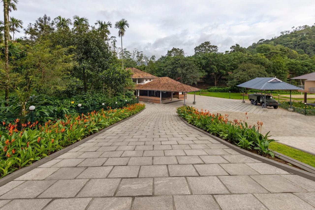 Sterling Vythiri Wayanad Hotel ภายนอก รูปภาพ